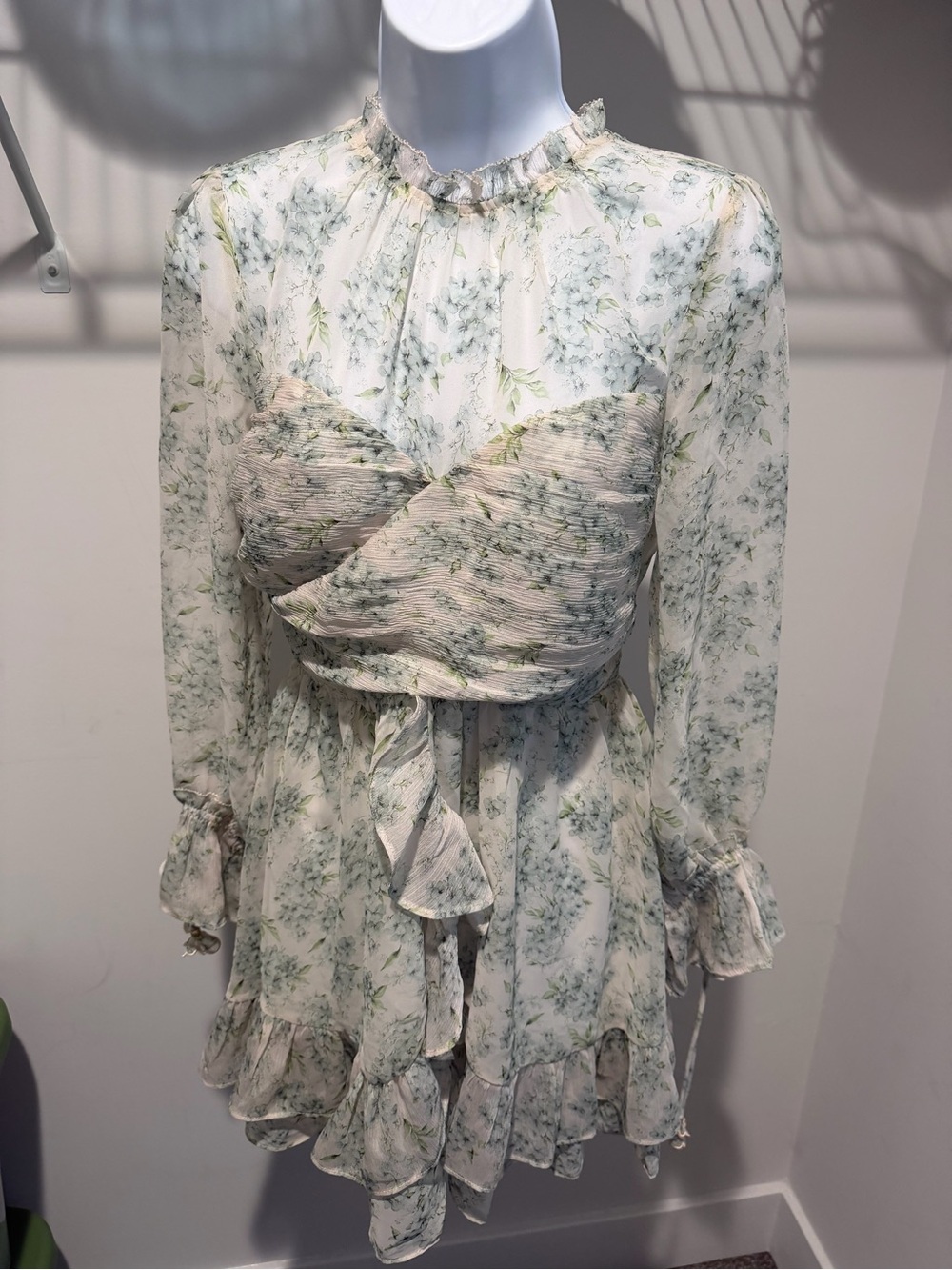 En Saison Floral Mini Dress in Pale Green and Cream